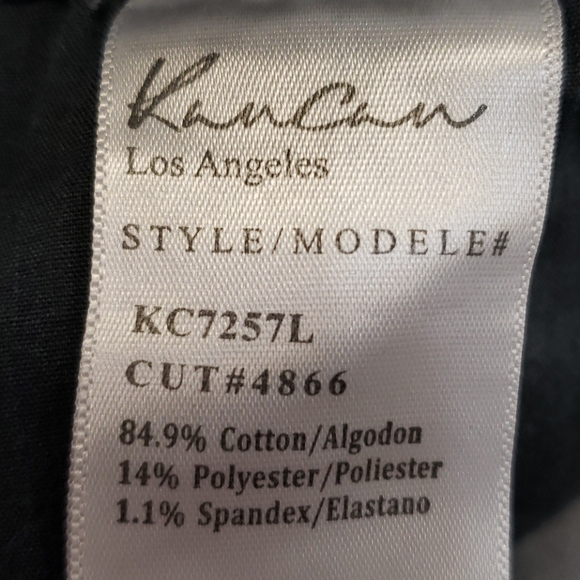 Mid-Rise Distressed Knee Skinny. - Picture 8 of 8